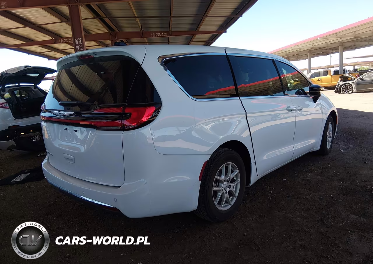 2025 Chrysler Pacifica Select VIN:2C4RC1BG6SR615837 - 4