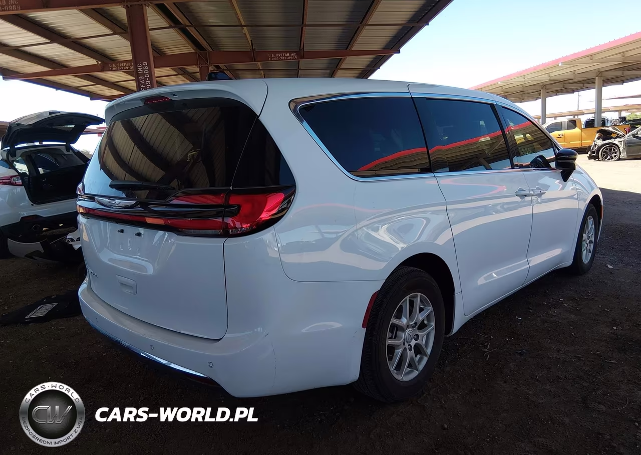 2025 Chrysler Pacifica Select VIN:2C4RC1BG6SR615837 - 6