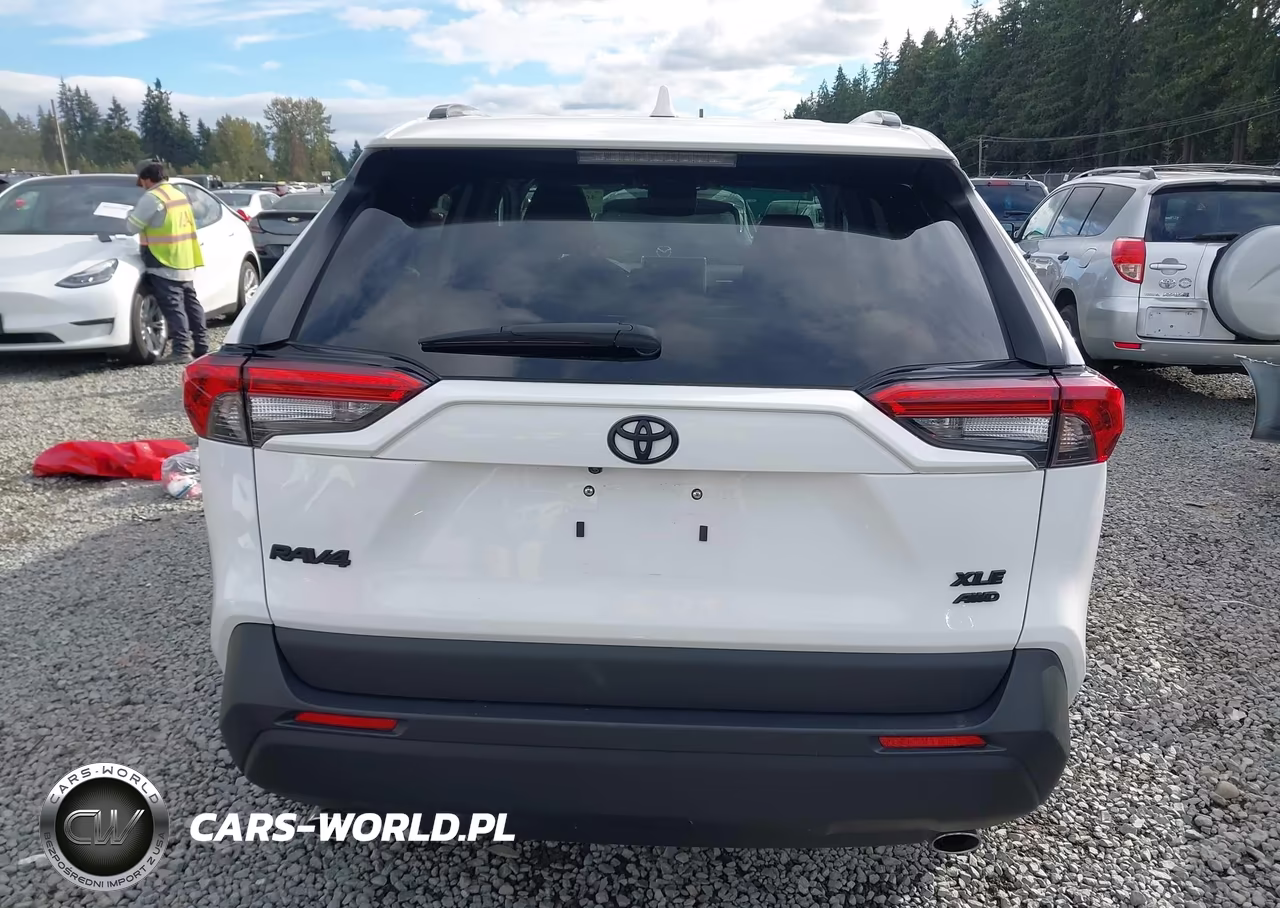 2023 Toyota Rav4 Xle VIN:2T3P1RFV7PC333614 - 17