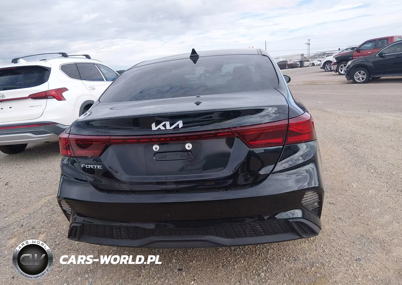 2024 Kia Forte Lxs VIN:3KPF24AD5RE816834 - 16