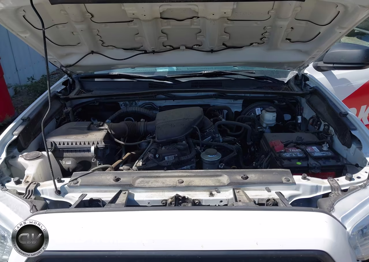 2023 Toyota Tacoma Sr VIN:3TYRX5GN5PT081512 - 10