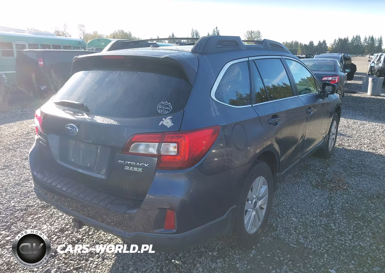 2015 Subaru Outback 2.5I Premium VIN:4S4BSADC8F3252711 - 4