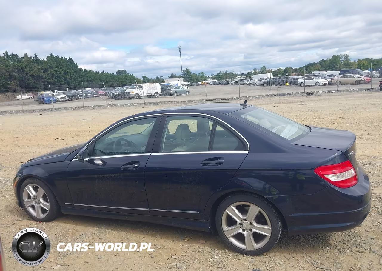 2011 Mercedes-Benz C 300 Luxury 4Matic-Sport 4Matic VIN:WDDGF8BB0BR153797 - 14