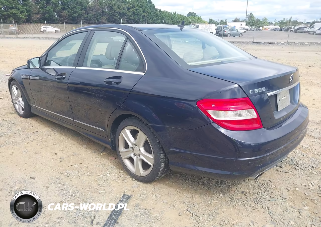 2011 Mercedes-Benz C 300 Luxury 4Matic-Sport 4Matic VIN:WDDGF8BB0BR153797 - 3