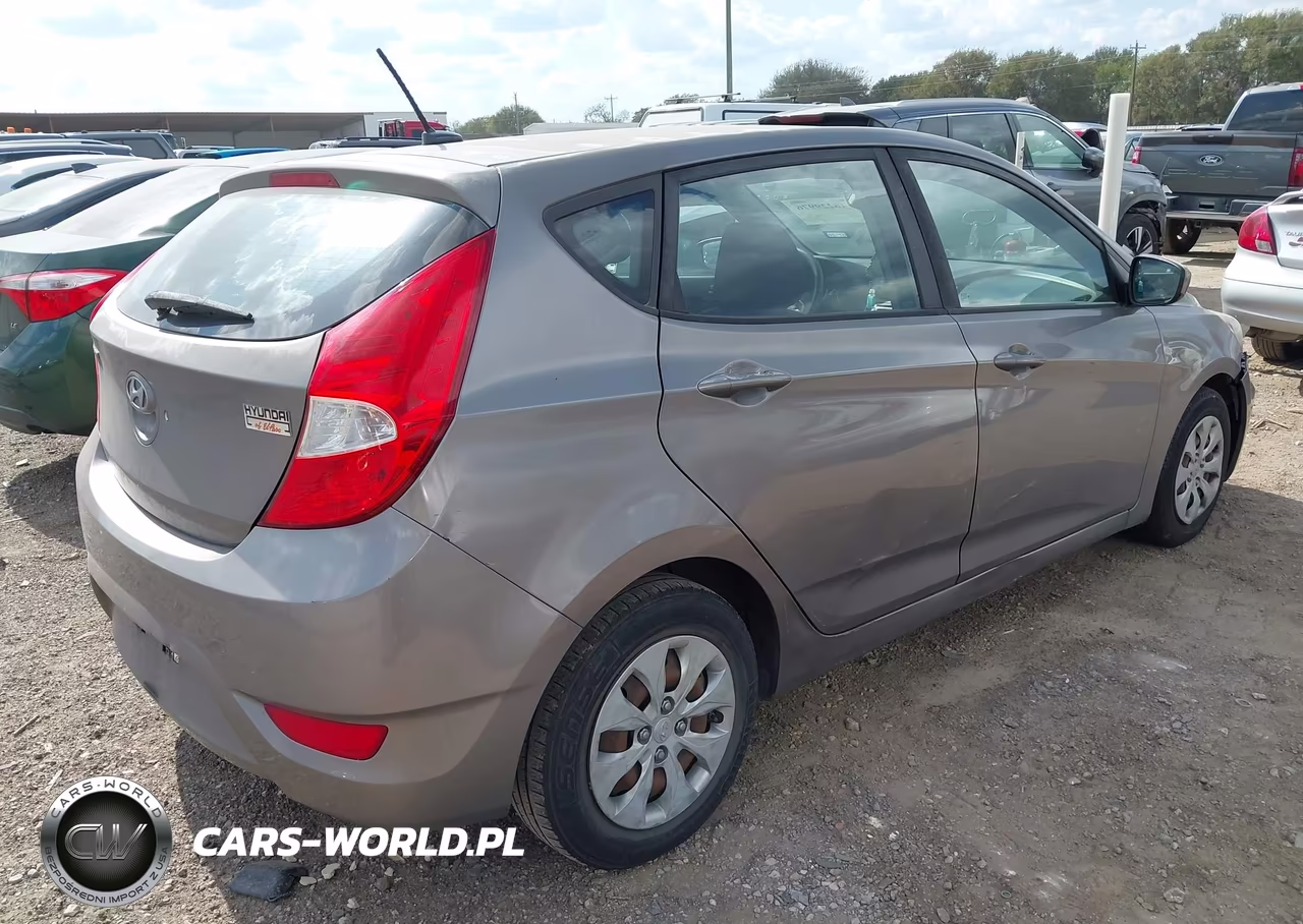 2017 Hyundai Accent Se VIN:KMHCT5AEXHU360033 - 4