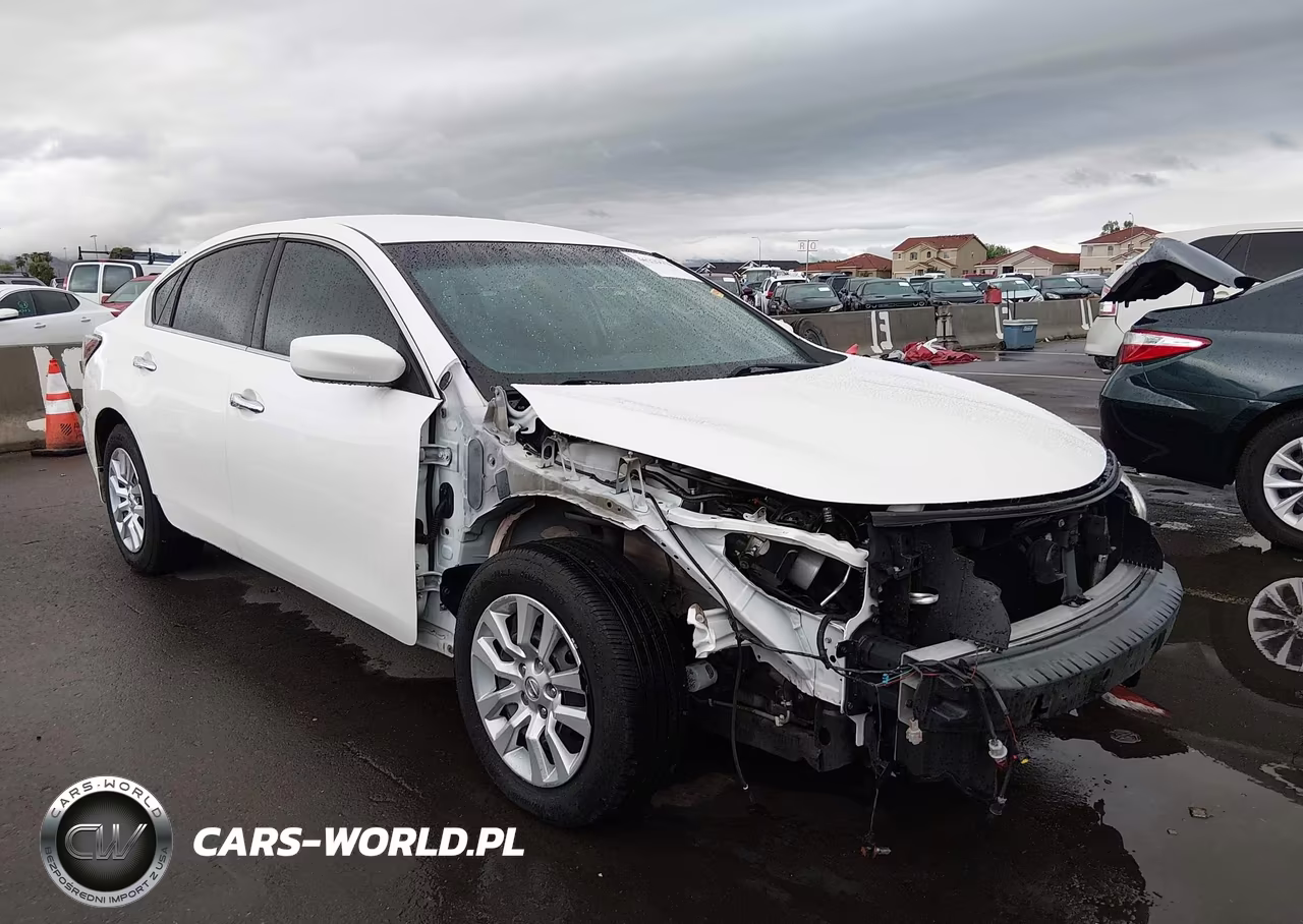 2015 Nissan Altima 2.5 S – zdjęcie 1 z 17