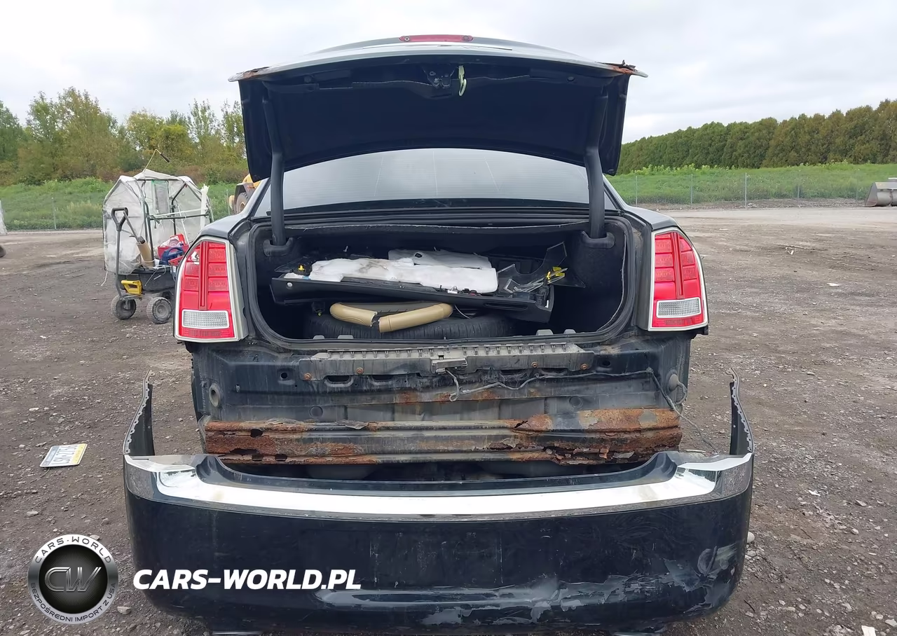 2014 Chrysler 300 VIN:2C3CCARG5EH383869 - 17