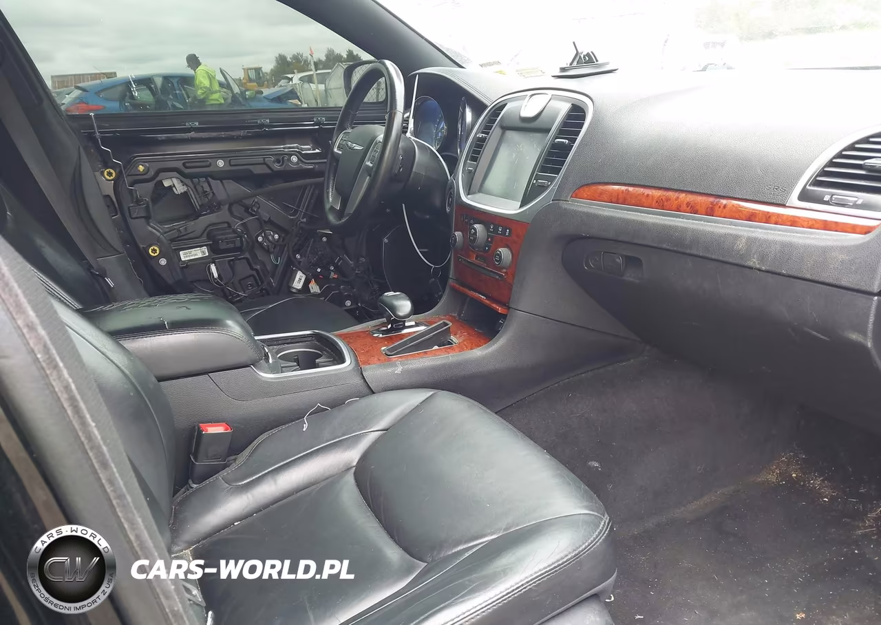 2014 Chrysler 300 VIN:2C3CCARG5EH383869 - 5