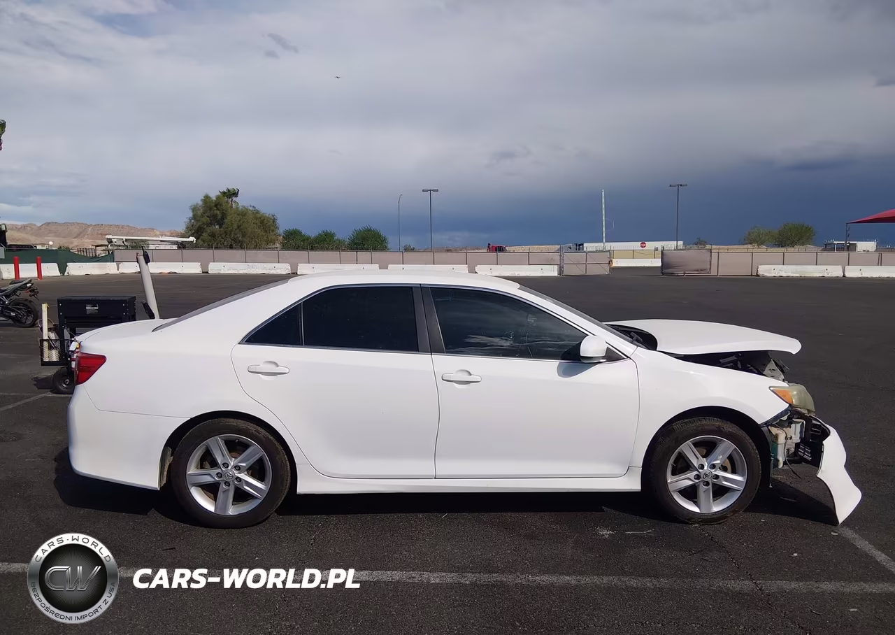 2014 Toyota Camry Se VIN:4T1BF1FK1EU408024 - 14