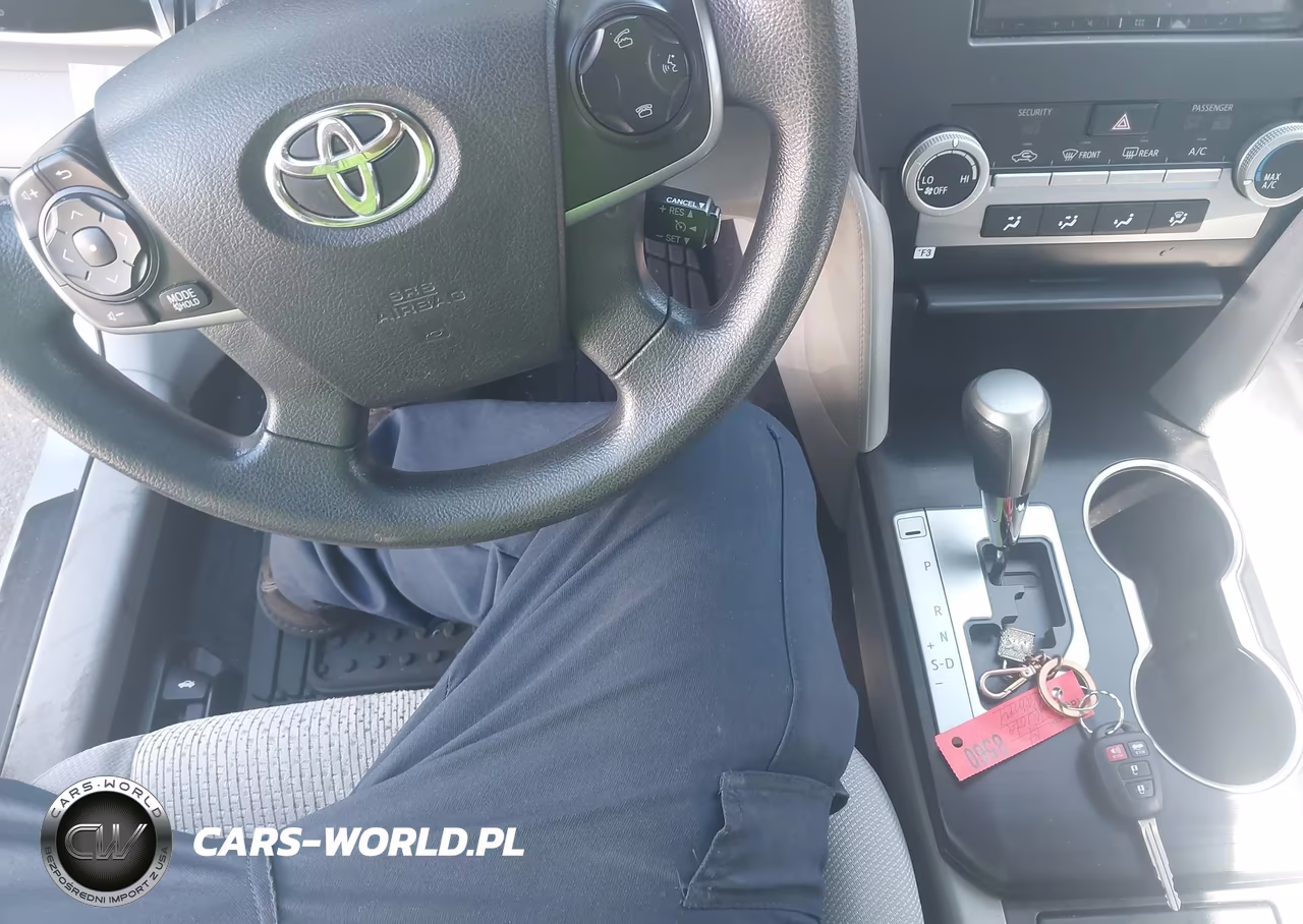 2014 Toyota Camry Le VIN:4T4BF1FK2ER443600 - 11