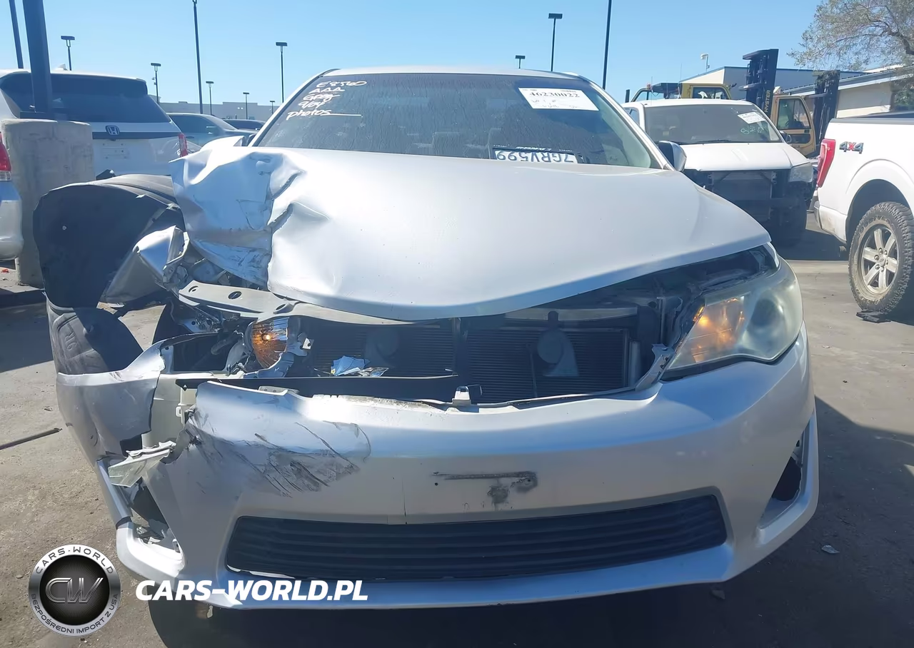 2014 Toyota Camry Le VIN:4T4BF1FK2ER443600 - 13