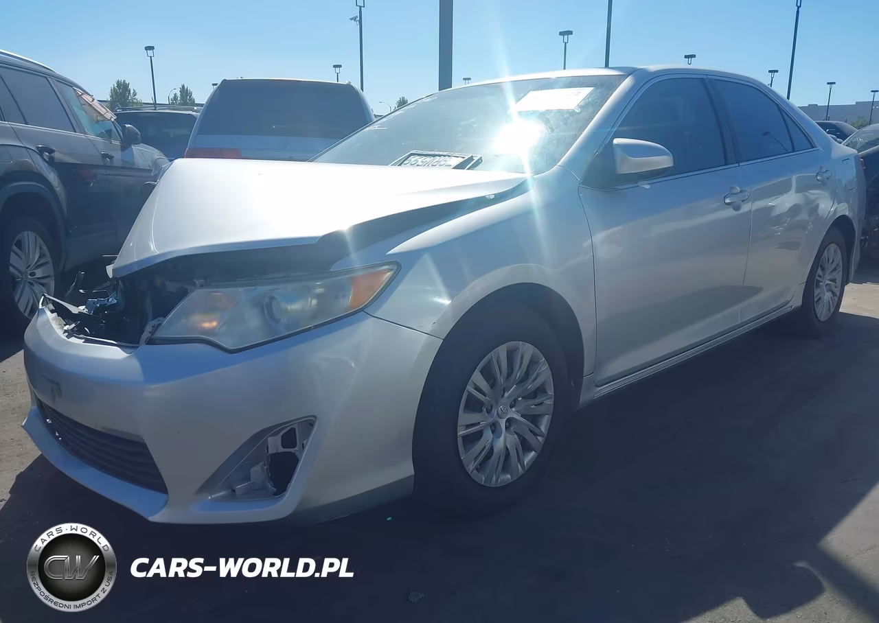 2014 Toyota Camry Le VIN:4T4BF1FK2ER443600 - 2