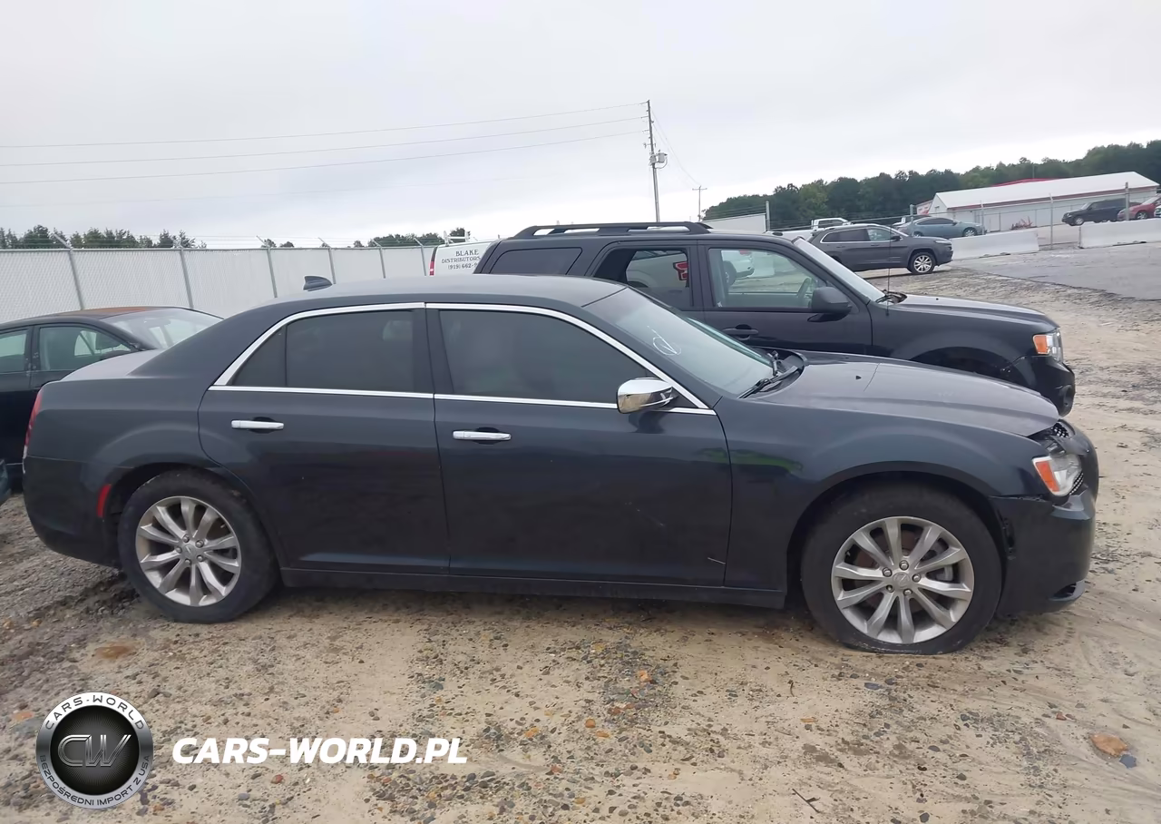 2018 Chrysler 300 Limited Awd VIN:2C3CCAKGXJH170372 - 13