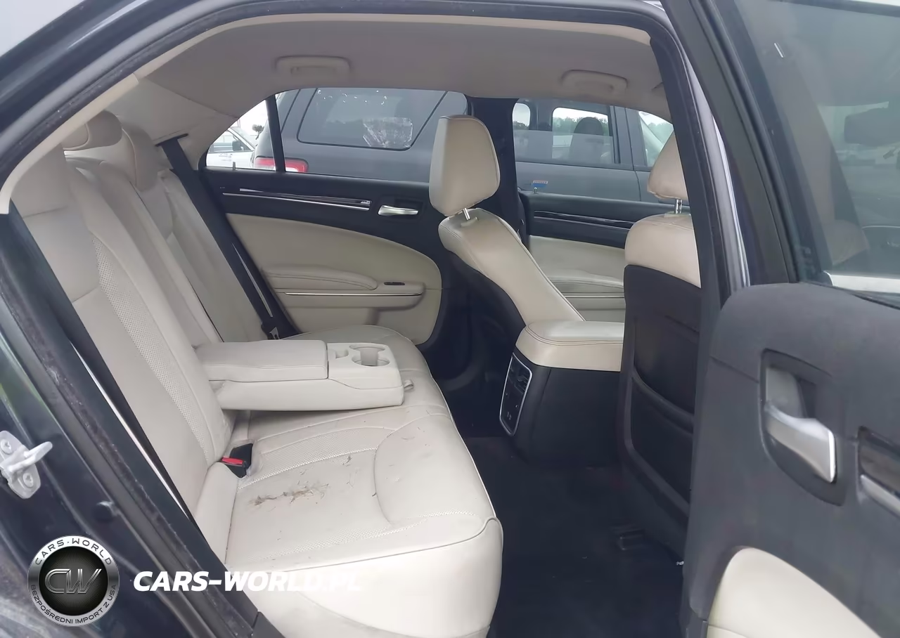 2018 Chrysler 300 Limited Awd VIN:2C3CCAKGXJH170372 - 8