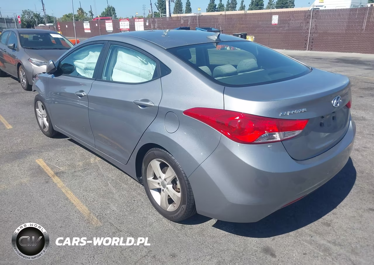 2013 Hyundai Elantra Gls VIN:KMHDH4AE8DU987985 - 3