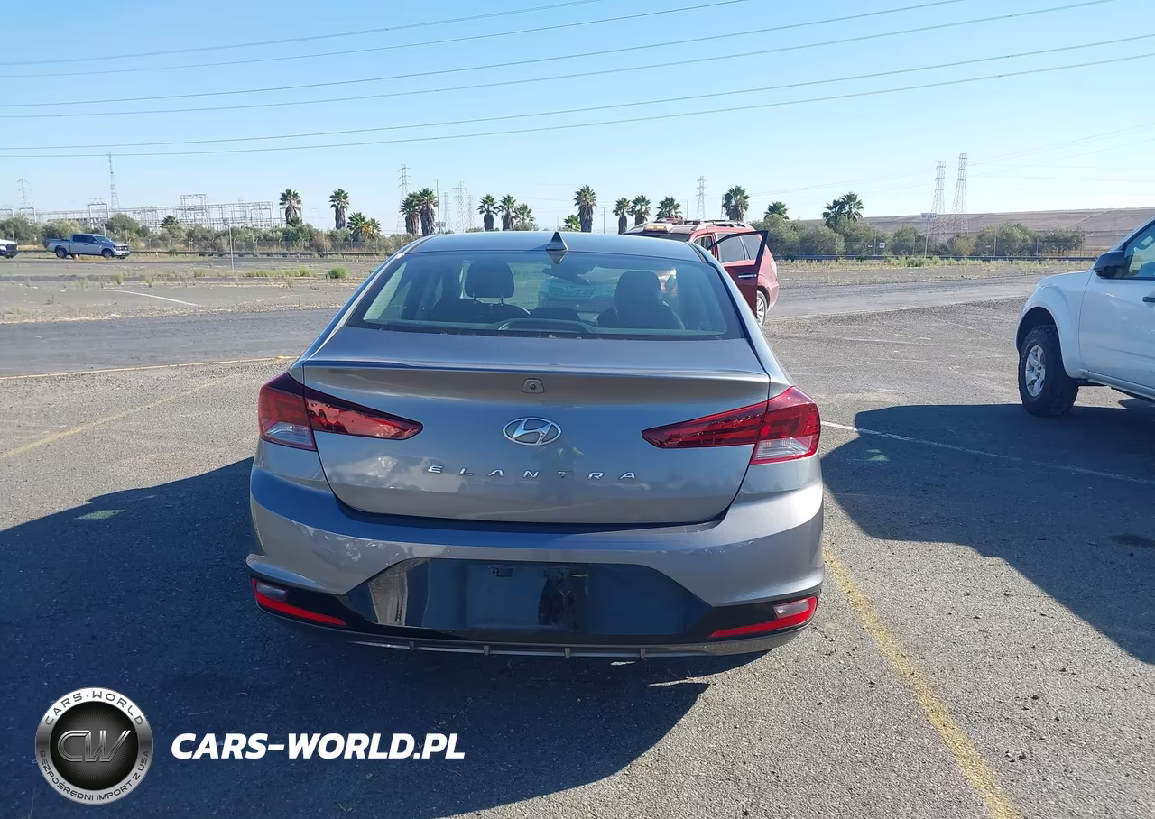 2019 Hyundai Elantra Sel VIN:5NPD84LF0KH476742 - 16