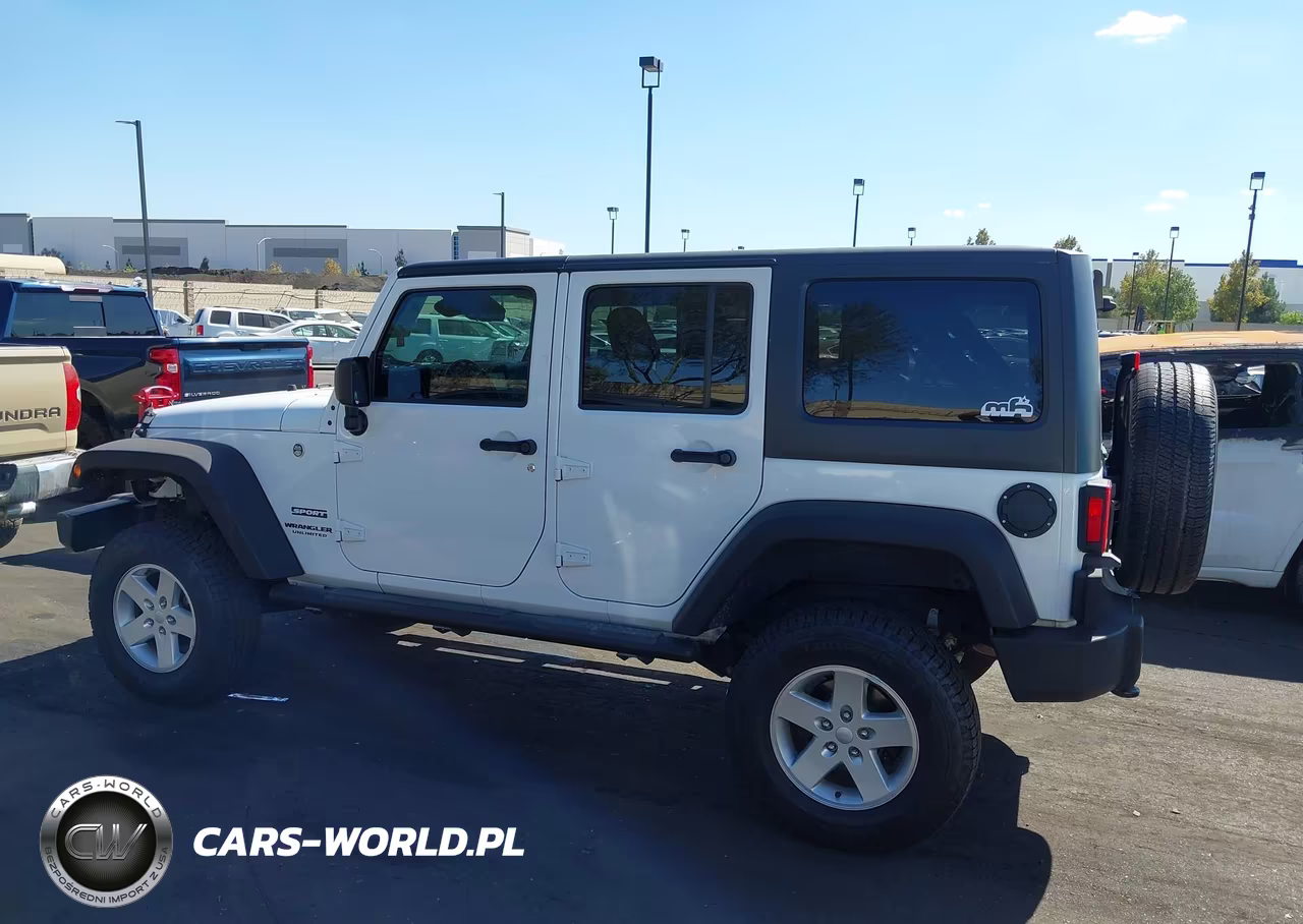 2017 Jeep Wrangler Unlimited Sport 4X4 VIN:1C4BJWDGXHL645880 - 14