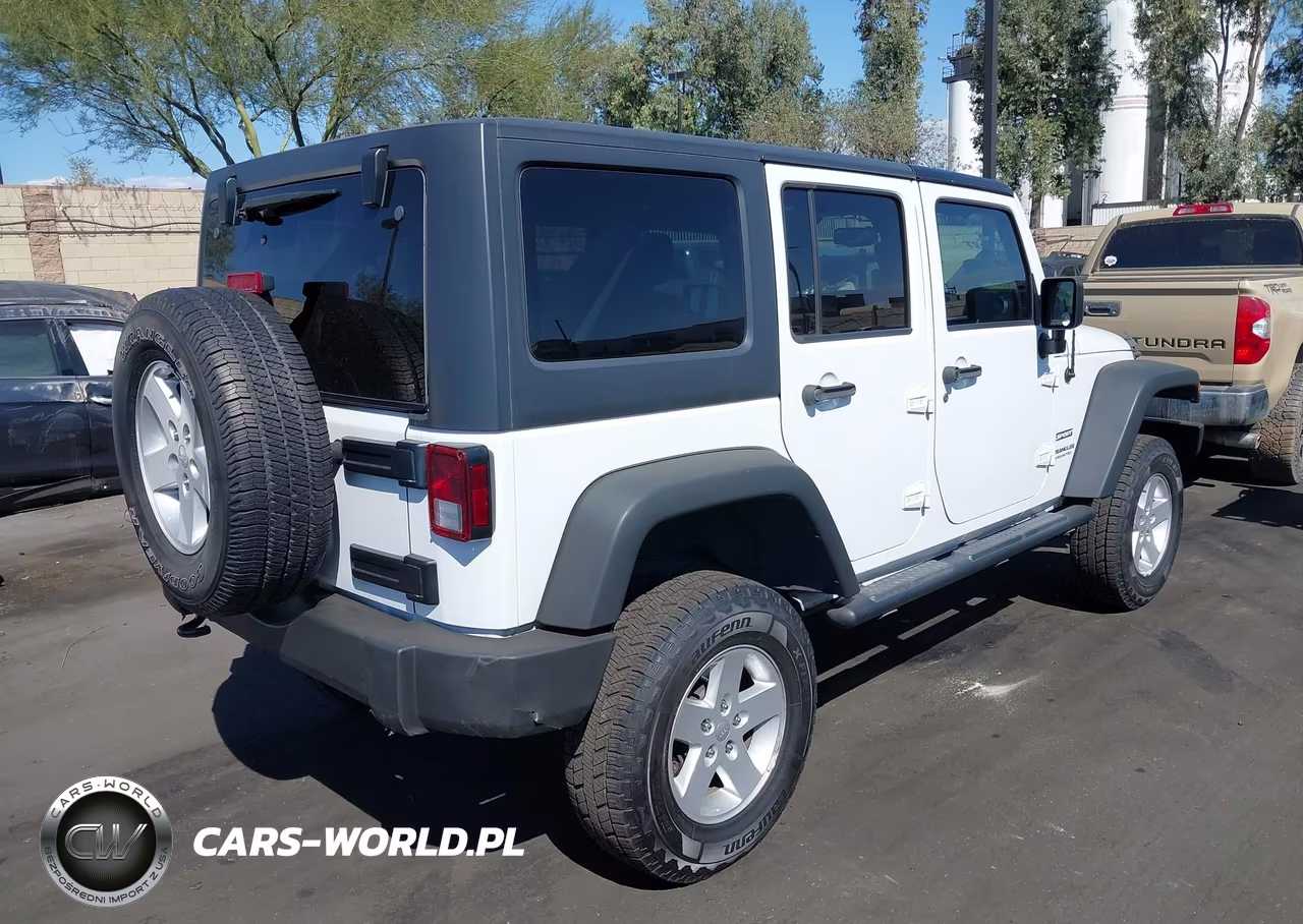 2017 Jeep Wrangler Unlimited Sport 4X4 VIN:1C4BJWDGXHL645880 - 4
