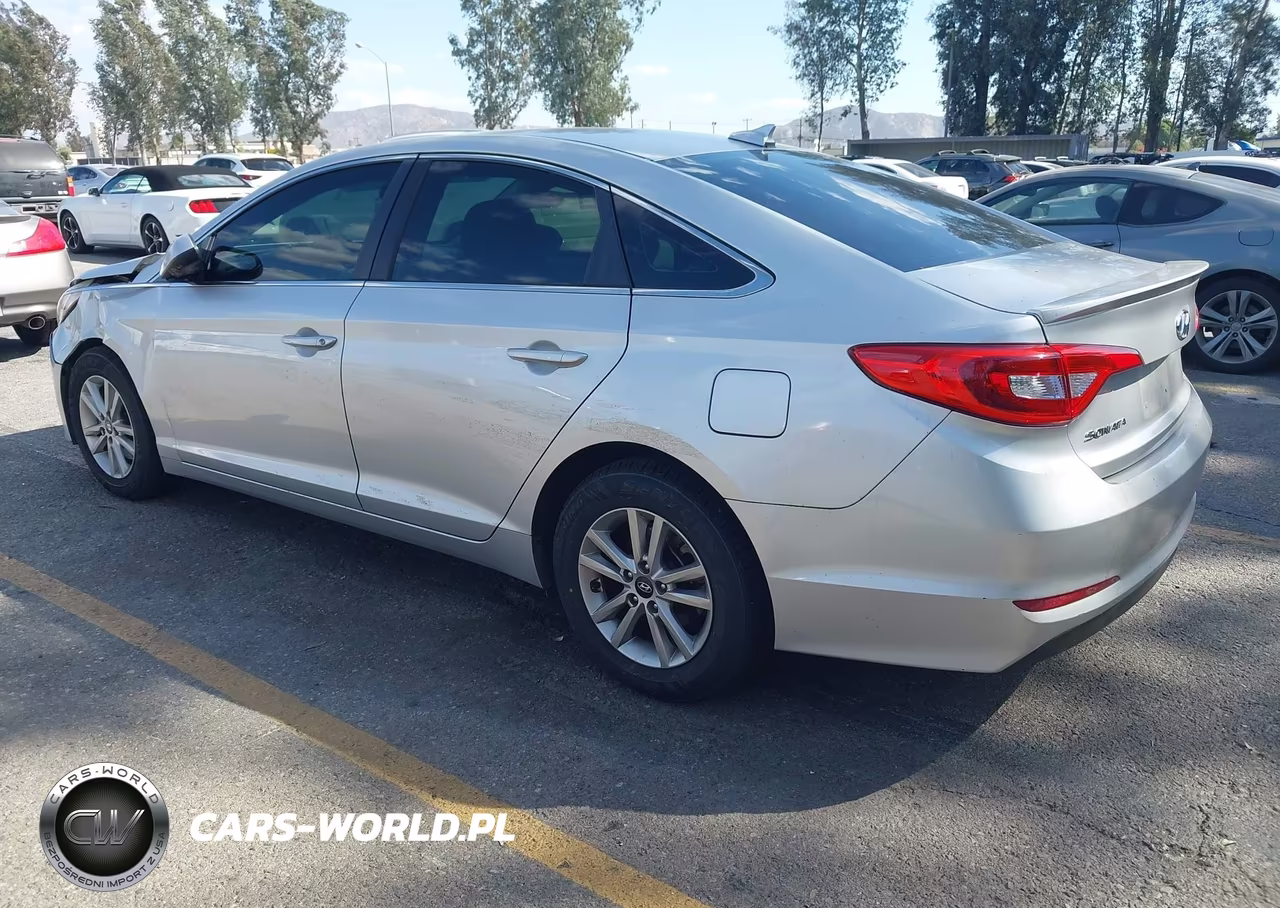 2016 Hyundai Sonata VIN:5NPE24AF6GH398662 - 3