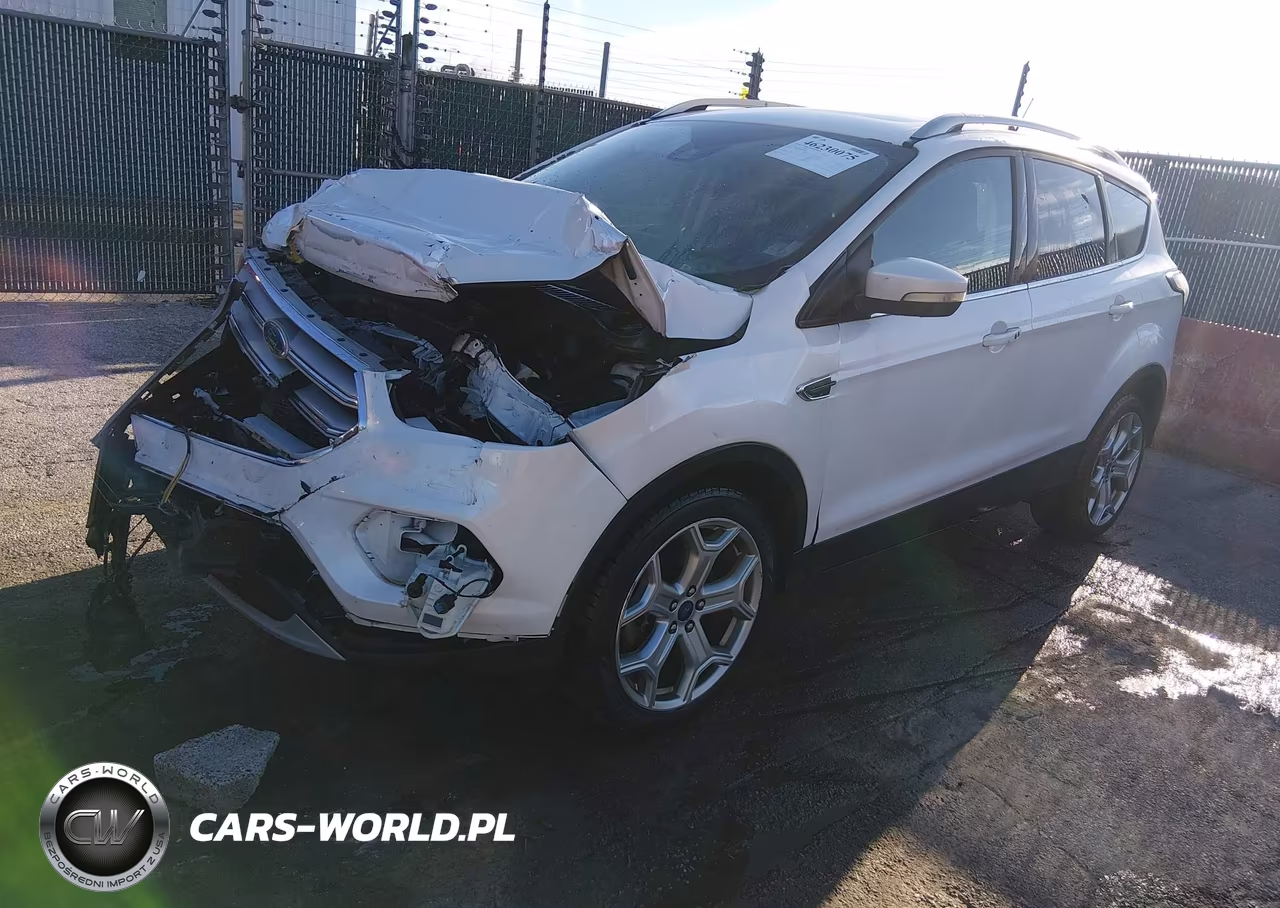 2018 Ford Escape Titanium VIN:1FMCU9J98JUB80062 - 2