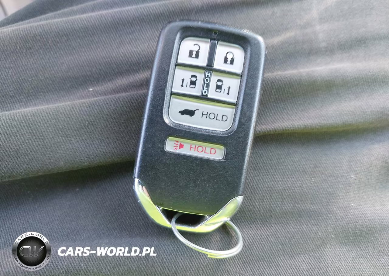2015 Honda Odyssey Touring-Touring Elite VIN:5FNRL5H90FB020659 - 11