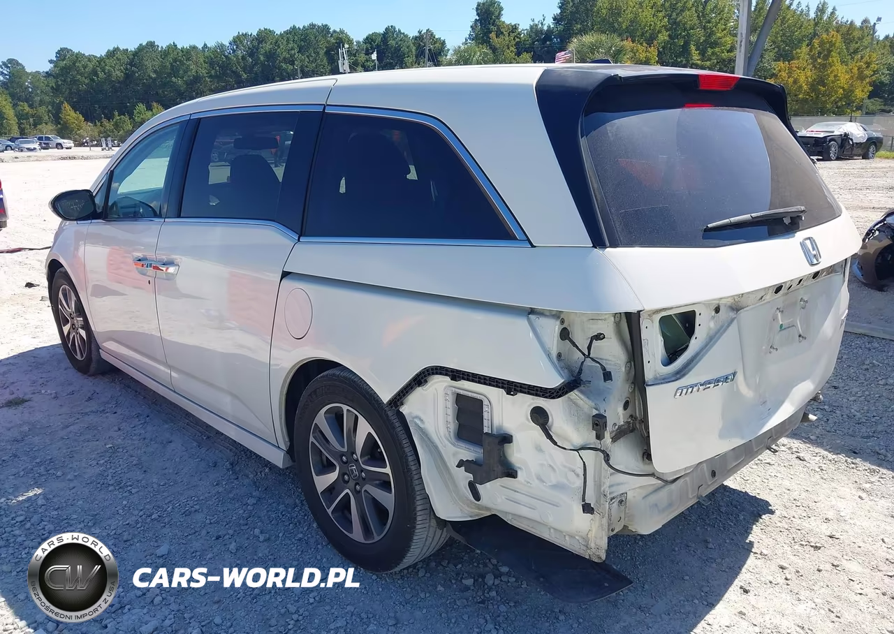 2015 Honda Odyssey Touring-Touring Elite VIN:5FNRL5H90FB020659 - 3