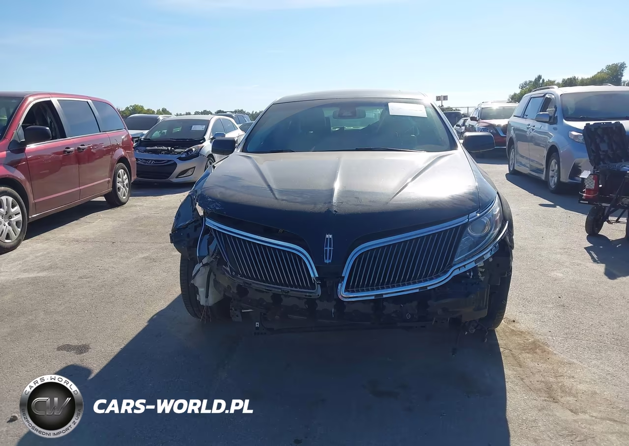 LINCOLN MKS VIN:1LNHL9DK9GG601785 - 13