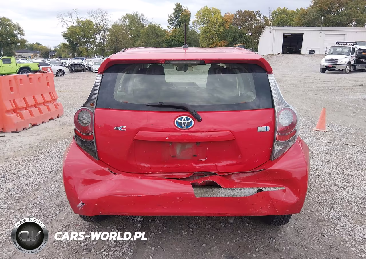 2014 Toyota Prius C One VIN:JTDKDTB32E1078562 - 16
