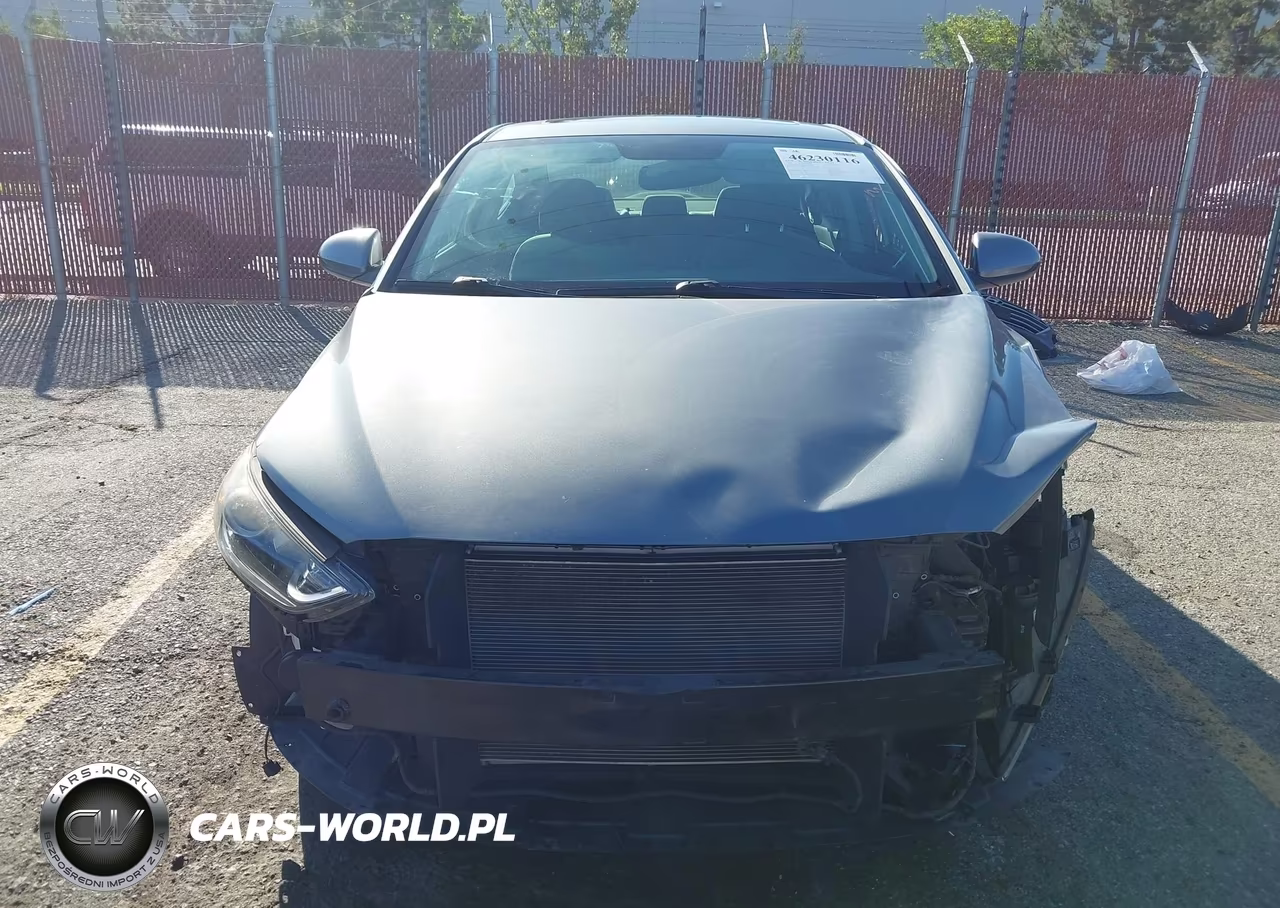 2018 Hyundai Elantra Value Edition VIN:KMHD84LF7JU451420 - 12