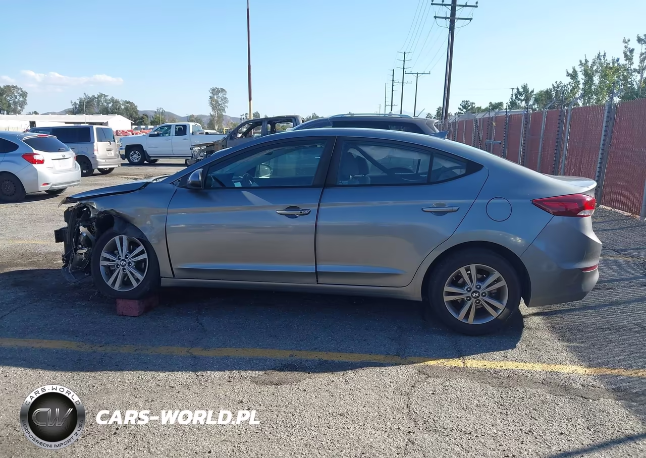 2018 Hyundai Elantra Value Edition VIN:KMHD84LF7JU451420 - 14