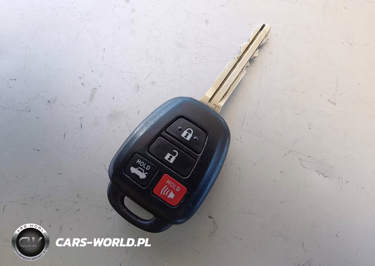 2015 Toyota Corolla Le Plus VIN:5YFBURHEXFP330373 - 11