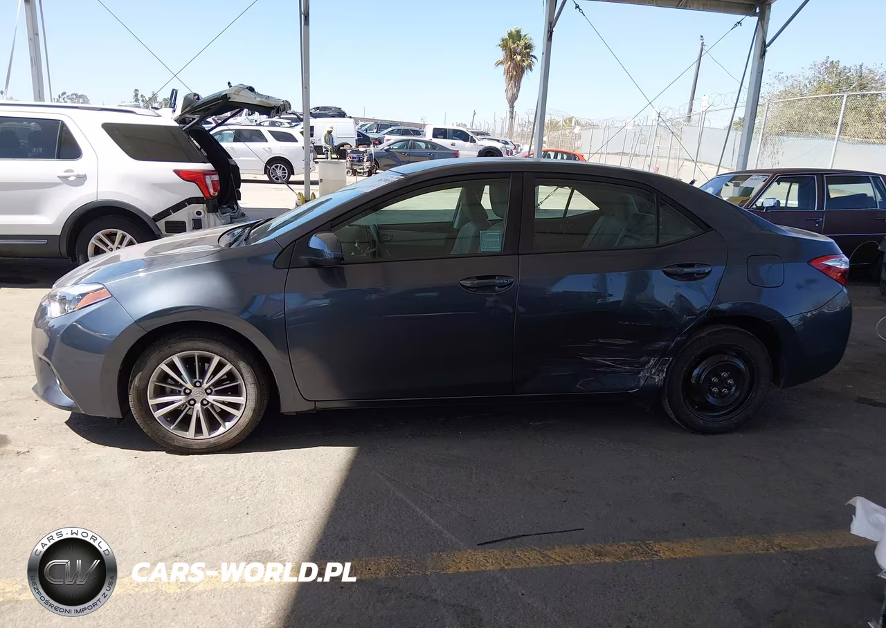 2015 Toyota Corolla Le Plus VIN:5YFBURHEXFP330373 - 17