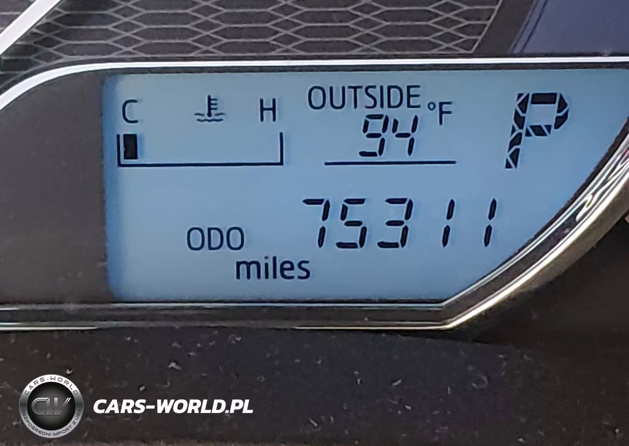 2015 Toyota Corolla Le Plus VIN:5YFBURHEXFP330373 - 18