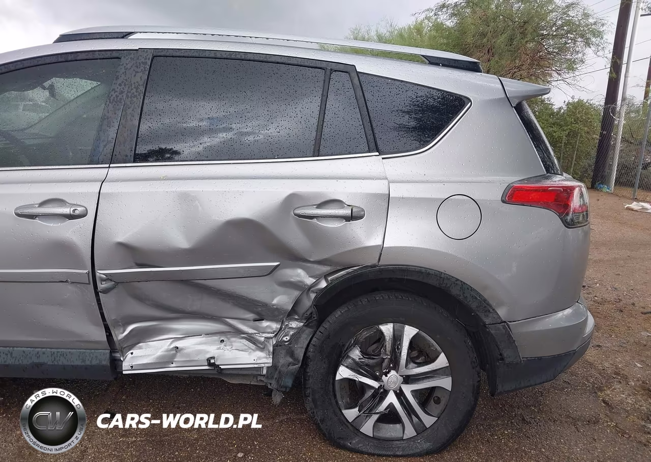 2018 Toyota Rav4 Le VIN:JTMZFREV5JJ171563 - 6