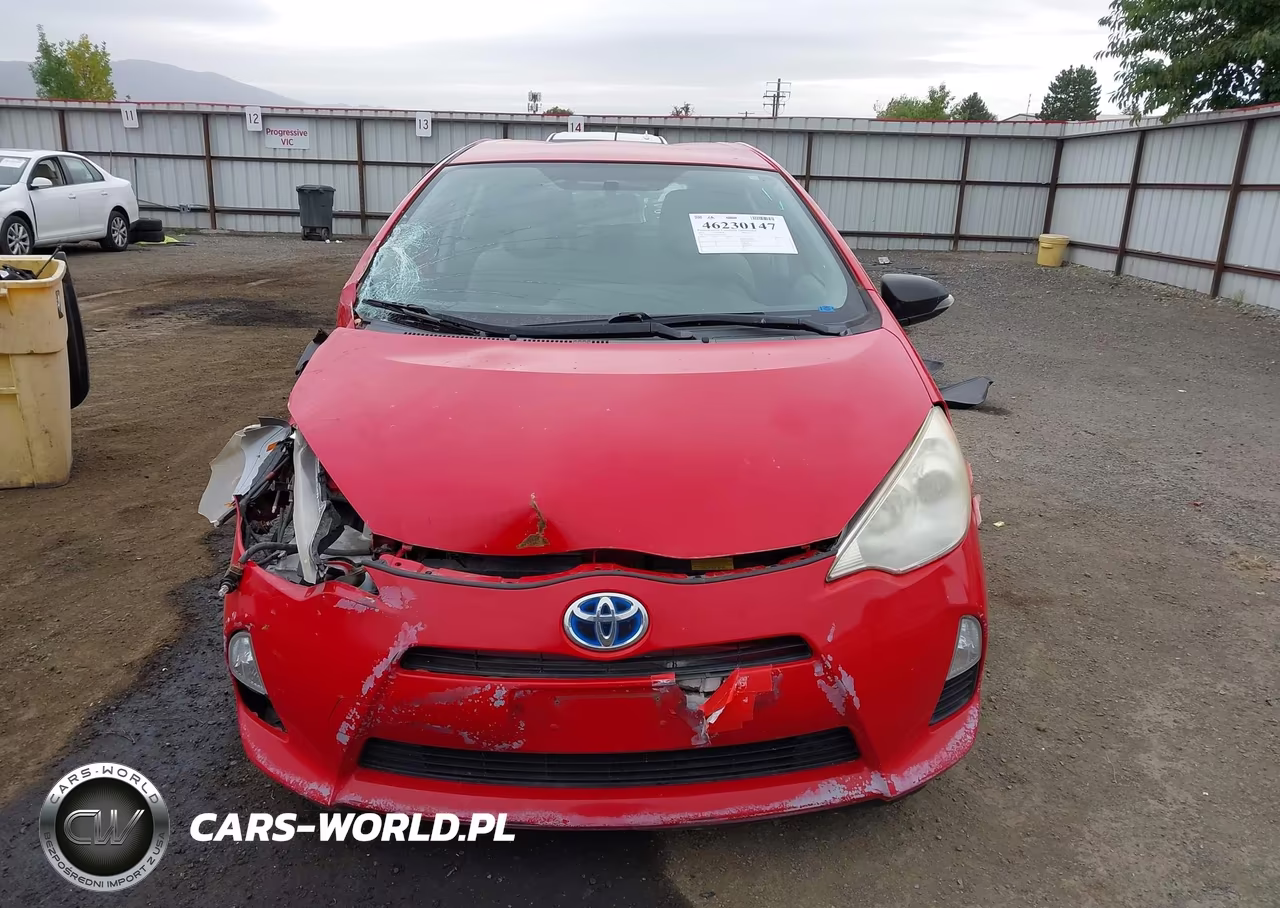 2013 Toyota Prius C One VIN:JTDKDTB32D1535367 - 12
