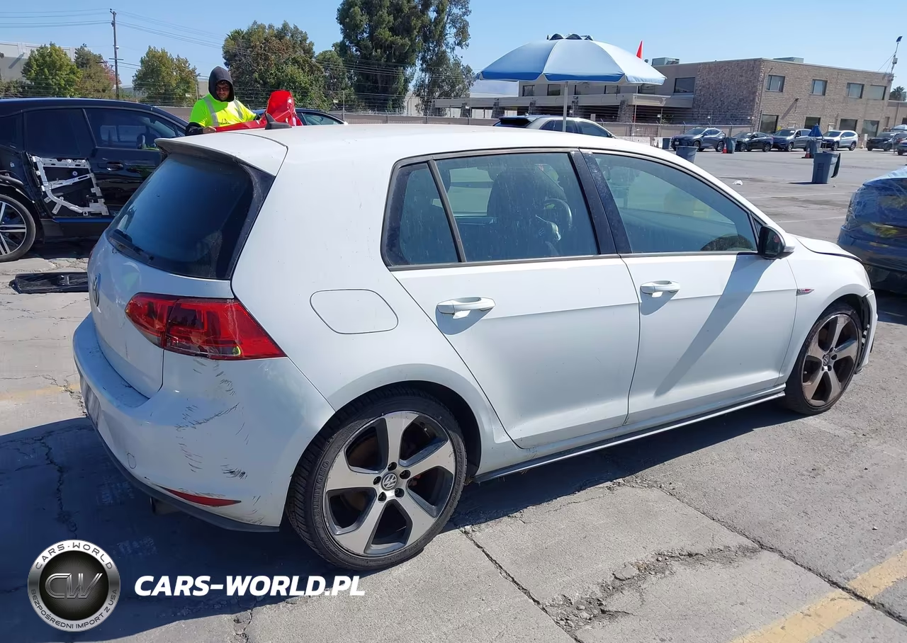2015 Volkswagen Golf Gti 2.0T S 4-Door VIN:3VW5T7AU9FM070283 - 4