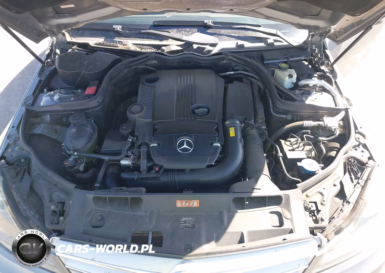 2012 Mercedes-Benz C 250 Sport VIN:WDDGF4HB0CA623181 - 10