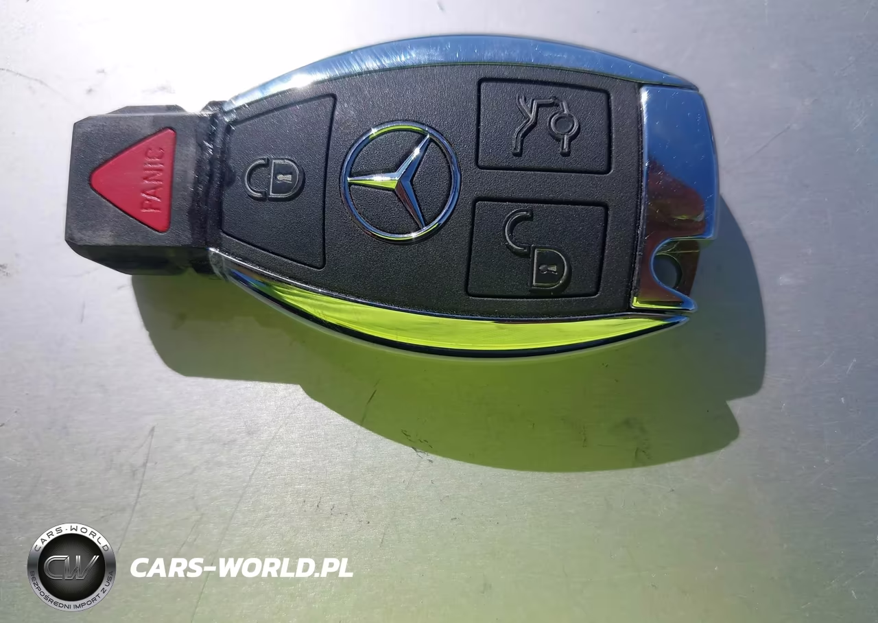 2012 Mercedes-Benz C 250 Sport VIN:WDDGF4HB0CA623181 - 11