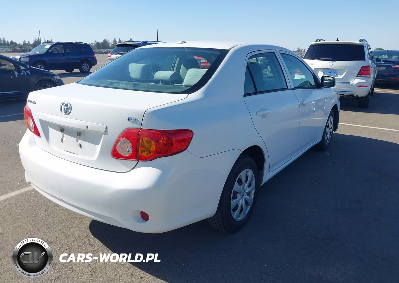 2010 Toyota Corolla Le VIN:2T1BU4EE1AC385097 - 4