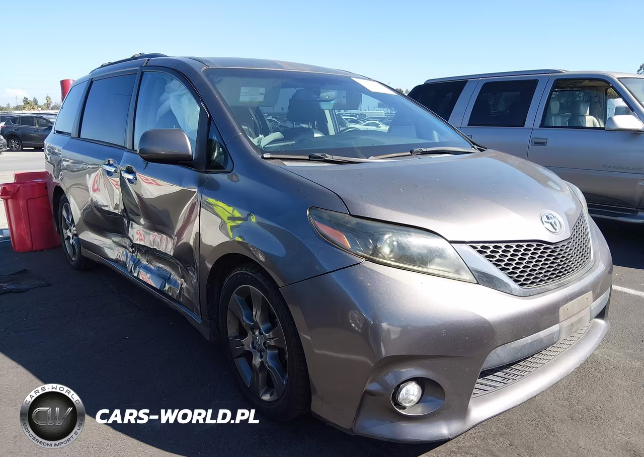 2015 Toyota Sienna Se 8 Passenger VIN:5TDXK3DC7FS660475 - 1