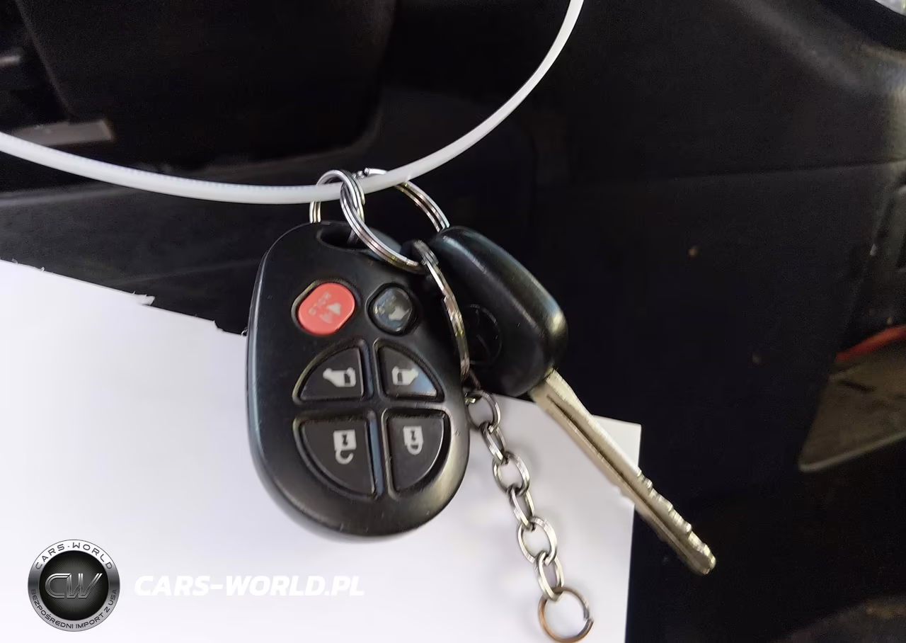 2015 Toyota Sienna Se 8 Passenger VIN:5TDXK3DC7FS660475 - 11