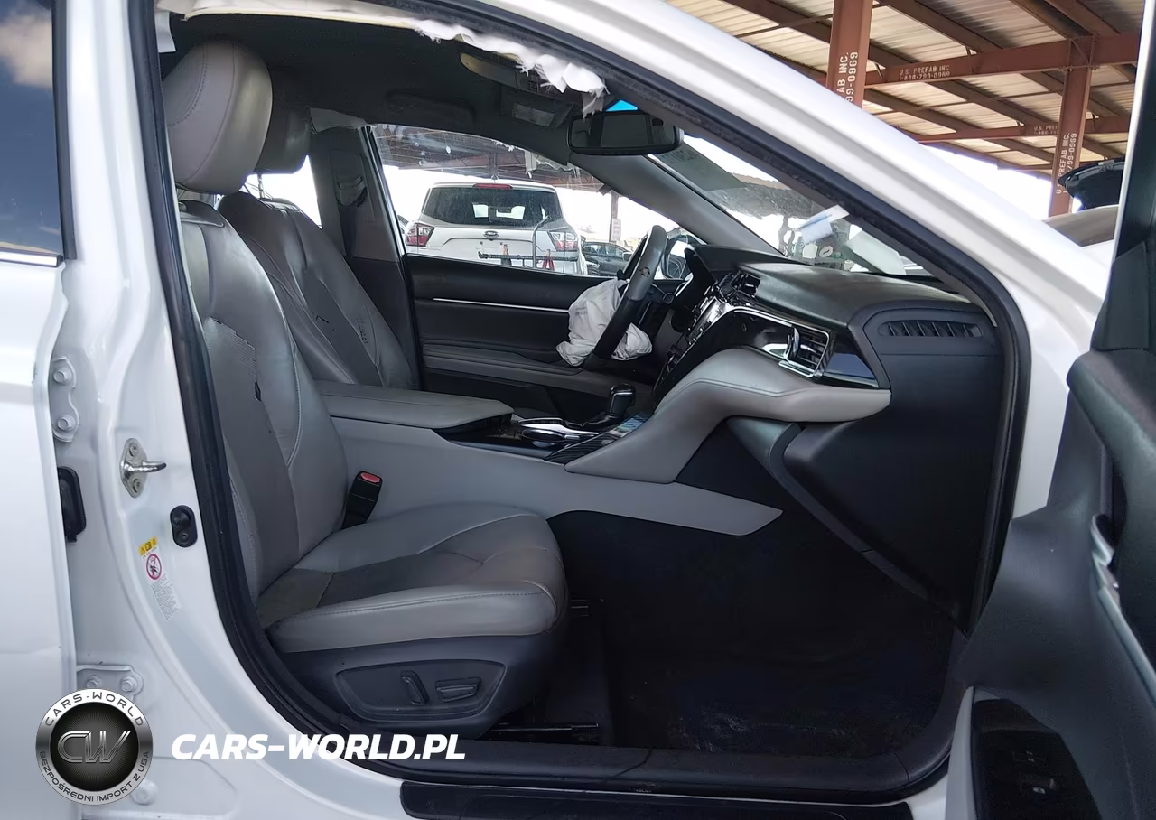 2018 Toyota Camry Xse VIN:4T1B61HK4JU096692 - 5