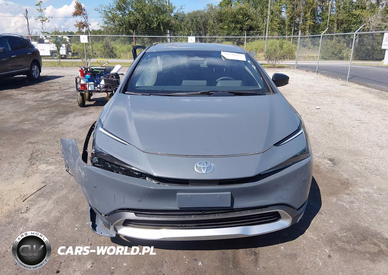 2026 Toyota Prius Plug-In Hybrid Se VIN:JTDACACU4T3072094 - 12