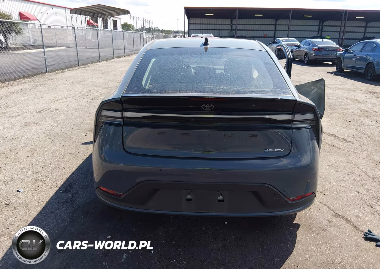 2026 Toyota Prius Plug-In Hybrid Se VIN:JTDACACU4T3072094 - 16
