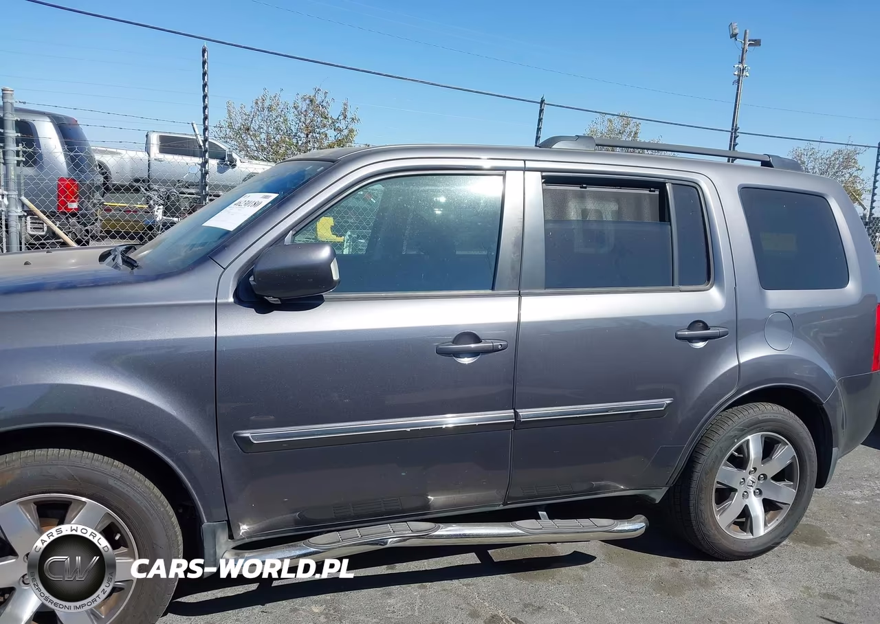 2015 Honda Pilot Touring VIN:5FNYF4H96FB024941 - 14