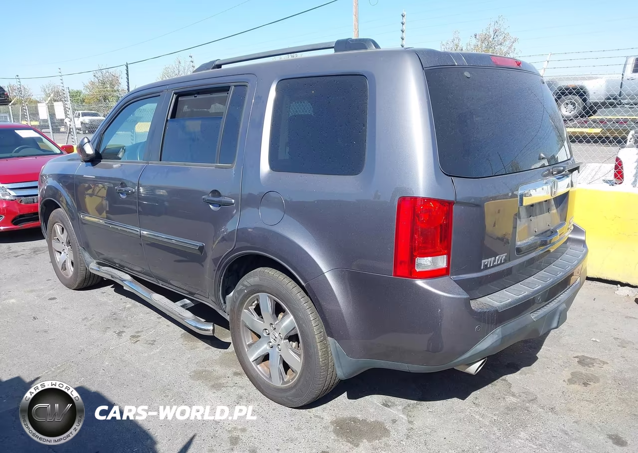 2015 Honda Pilot Touring VIN:5FNYF4H96FB024941 - 3