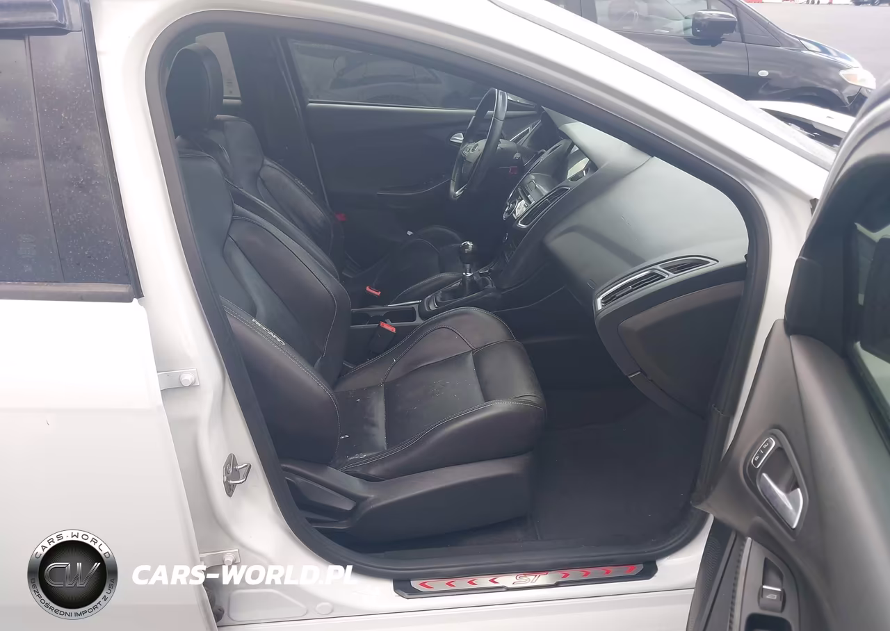 2017 Ford Focus St VIN:1FADP3L95HL299879 - 5