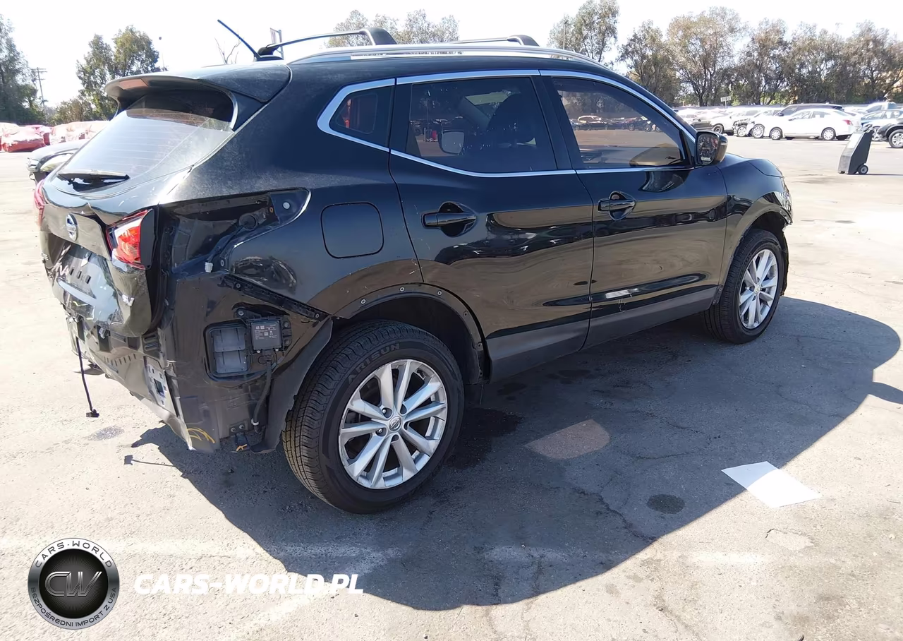 2018 Nissan Rogue Sport Sv VIN:JN1BJ1CPXJW182912 - 4