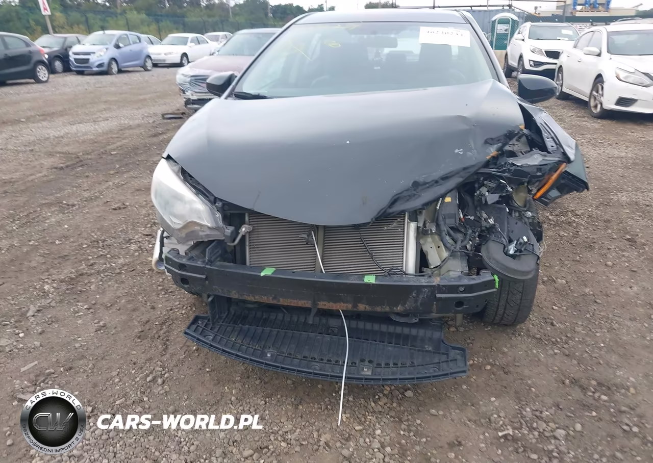 2015 Toyota Corolla Le VIN:5YFBURHE3FP303709 - 12