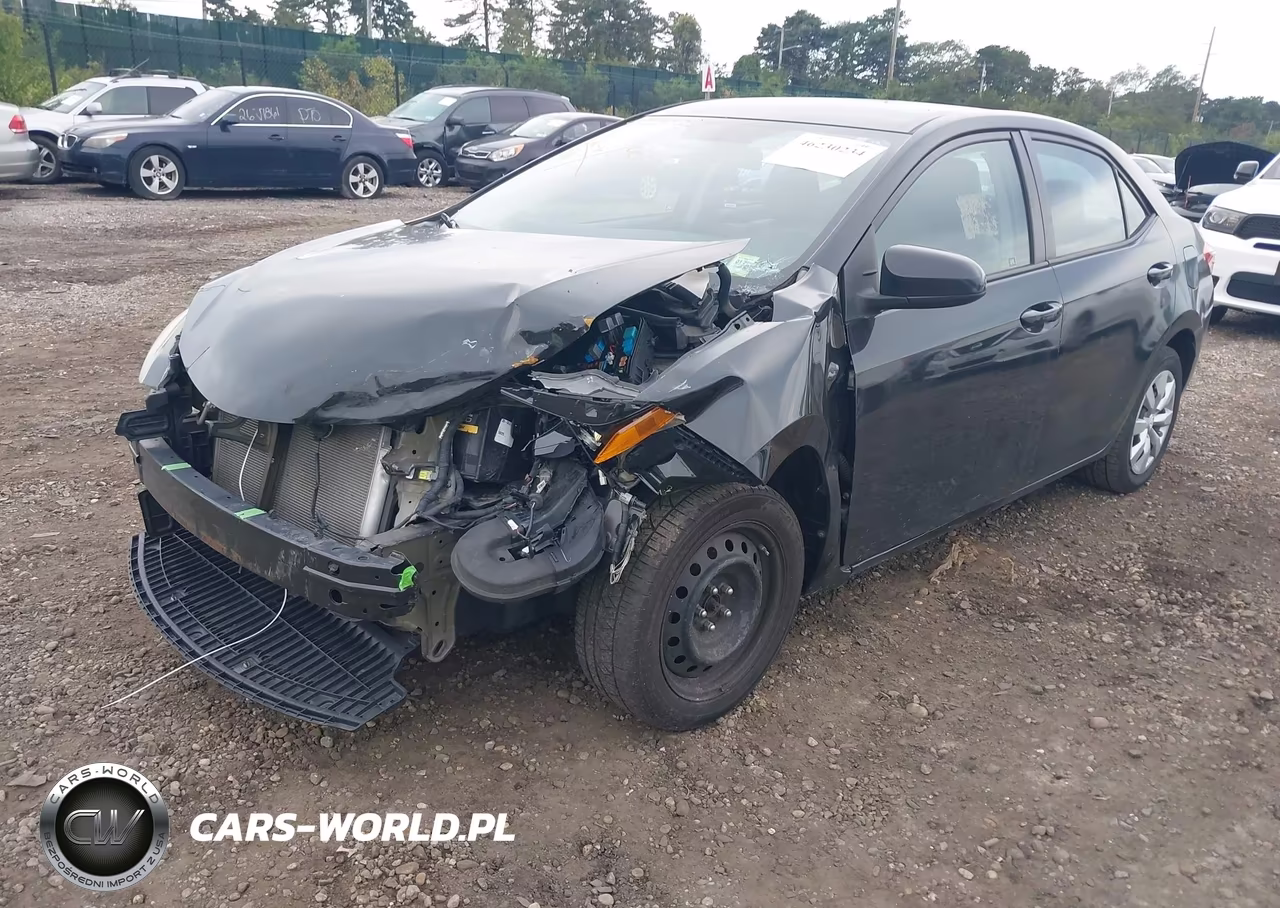 2015 Toyota Corolla Le VIN:5YFBURHE3FP303709 - 2